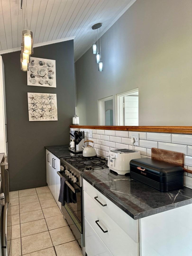 4 Bedroom Property for Sale in Sandbaai Western Cape